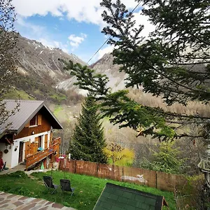 Les Marmottes D Bed & Breakfast